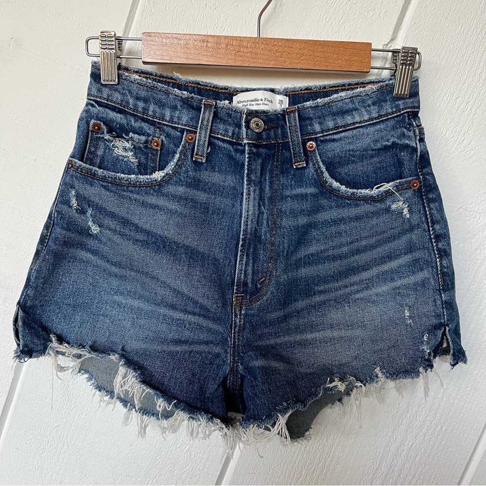 Abercrombie & Fitch Curve Love High Rise Mom Shorts, 26